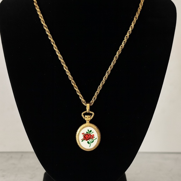 Vintage Sutton Gold Tone Watch Pendant on 30” Rope Chain * EUC - Picture 1 of 9